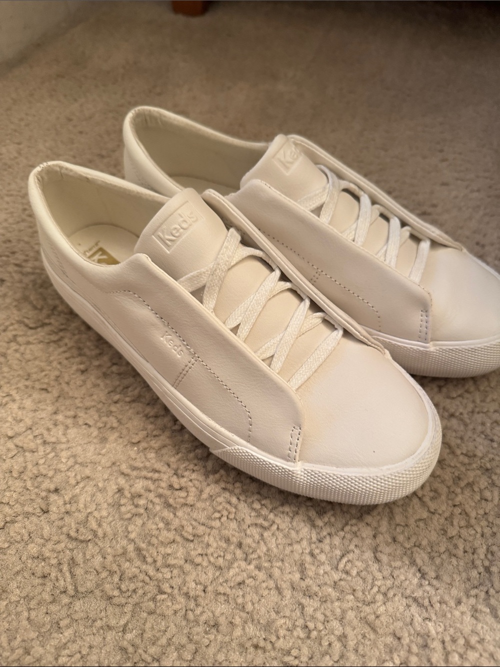 Keds White Low-Top Leather Sneakers only worn once like new